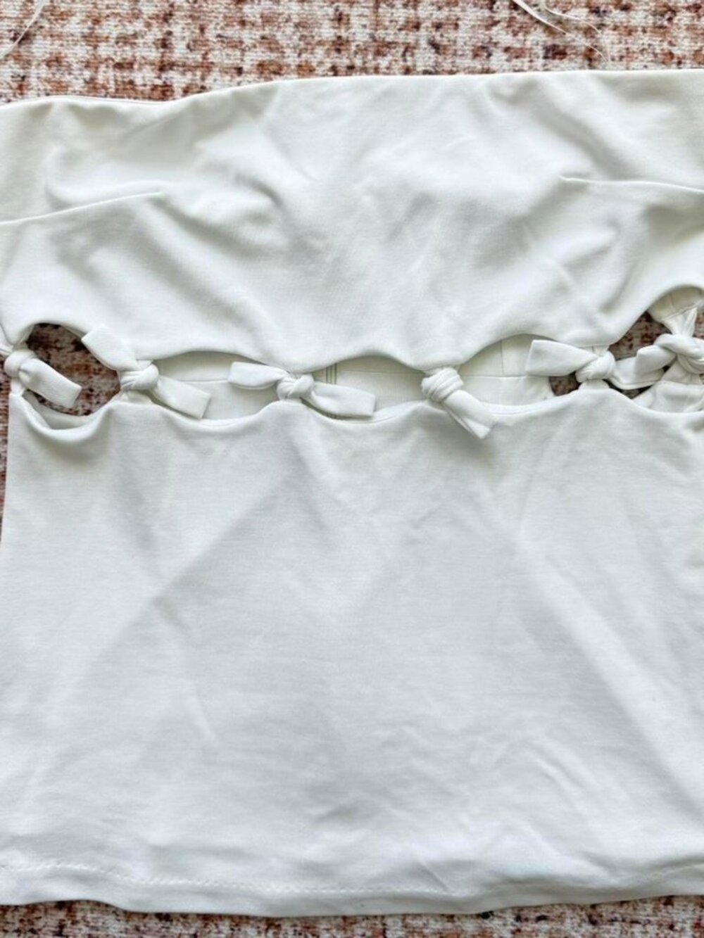 Third Form White Off-the-Shoulder Bow Top — Size 6